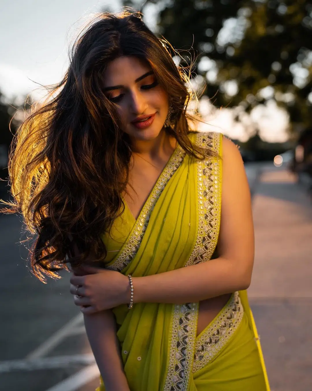 TOLLYWOOD ACTRESS SREELEELA IN SLEEVELESS GREEN SAREE 4